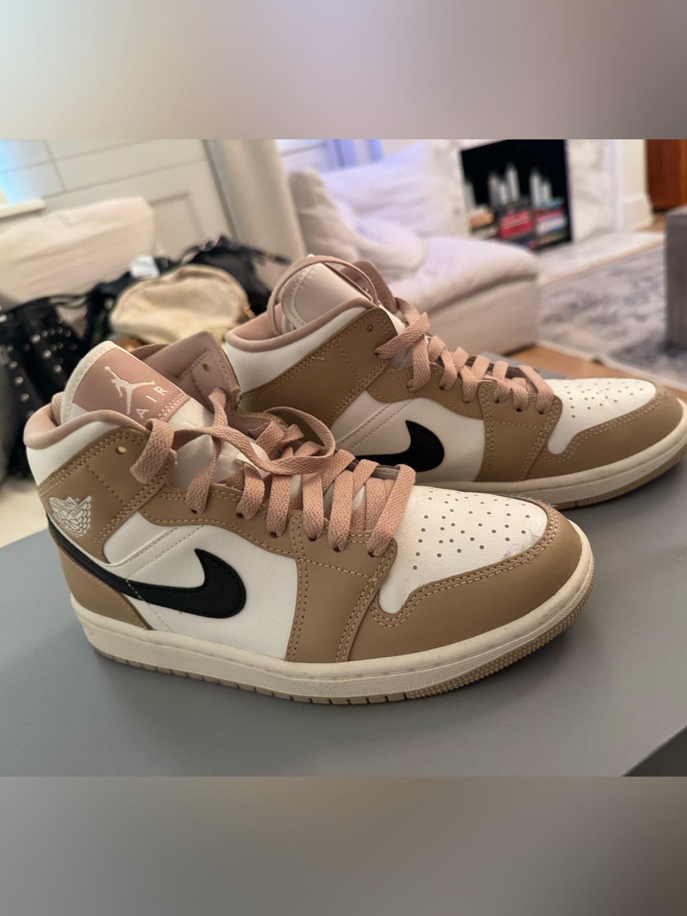 Nike Air Jordan 1 Mid SE “Desert Sail